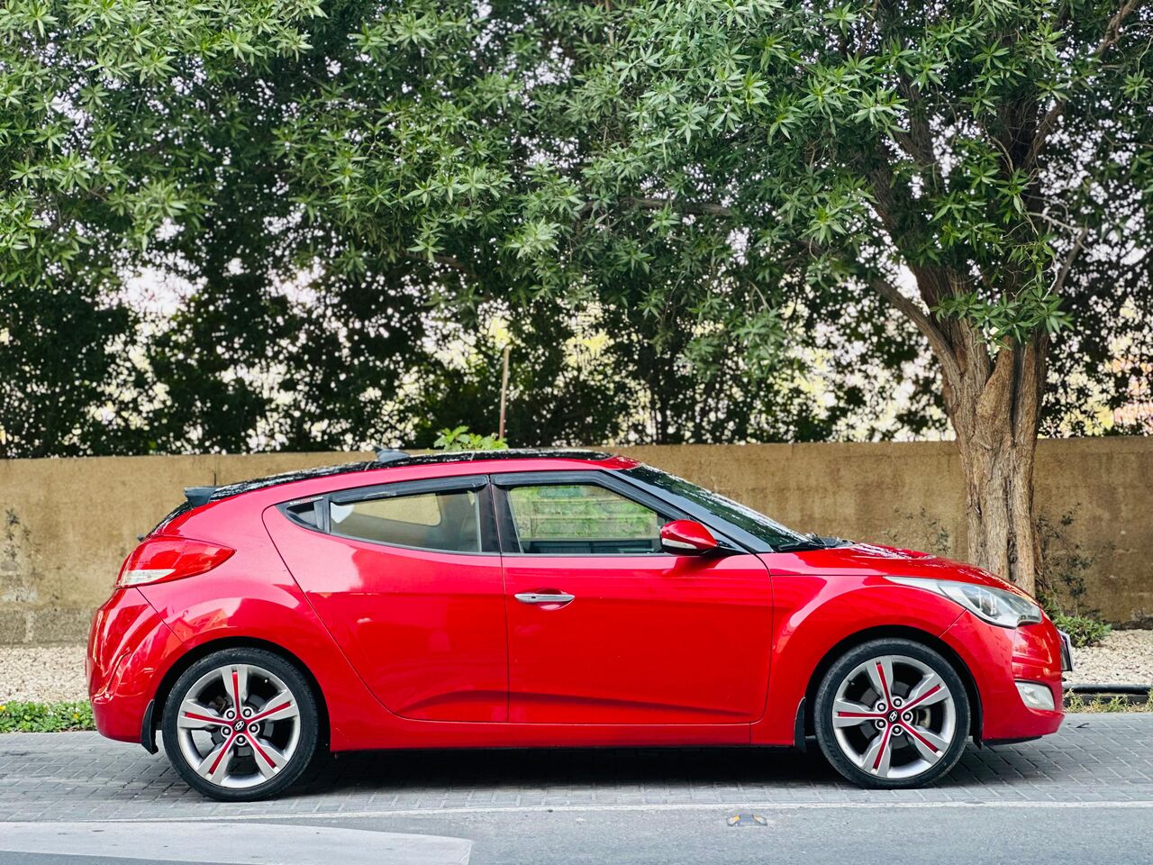 Segaya, Vehicles, Cars & Trucks , BHD 1750,  Hyundai Veloster,  2013,  Automatic,  165000 KM,    MODEL SINGLE OWNER COUPE CALL OR WHATSAPP ON 35400768 ,33665080