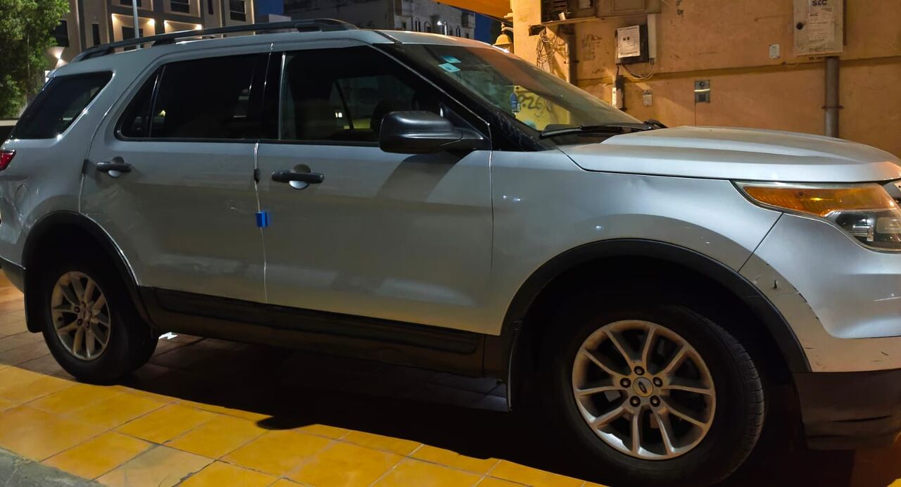 Jeddah, Vehicles, Cars & Trucks , SAR 30000,  Ford Explorer,  2013,  Automatic,  199612 KM,    Immediate For Sale
