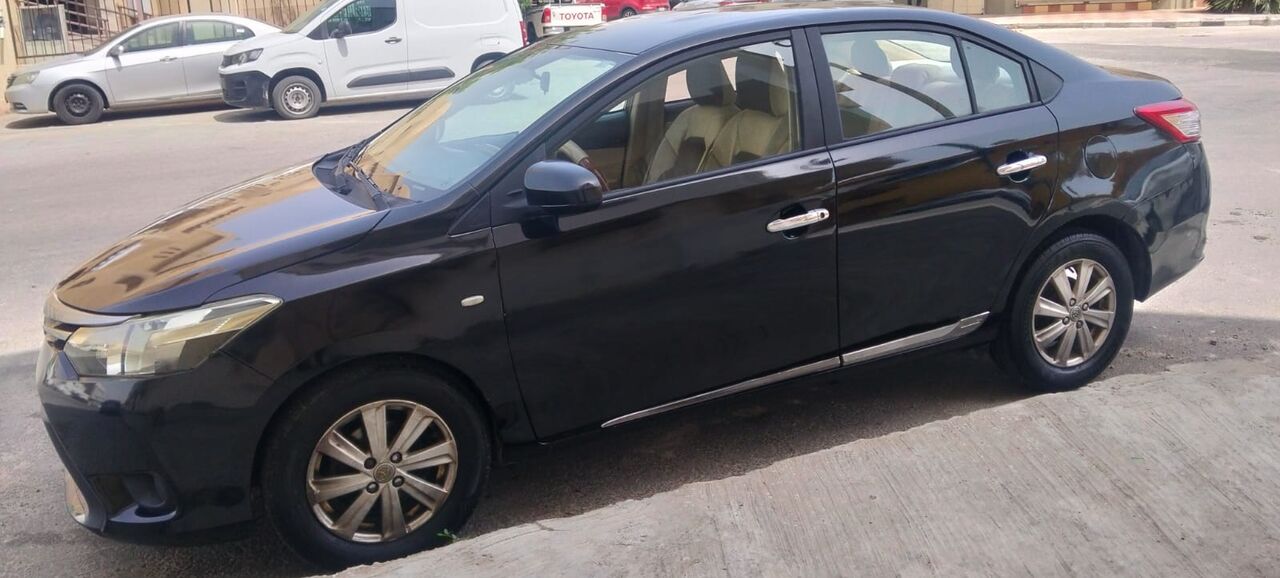 Madinat Al Ummal, Vehicles, Cars & Trucks , Toyota Yaris,  2015,  Automatic,  300 KM,    - Black