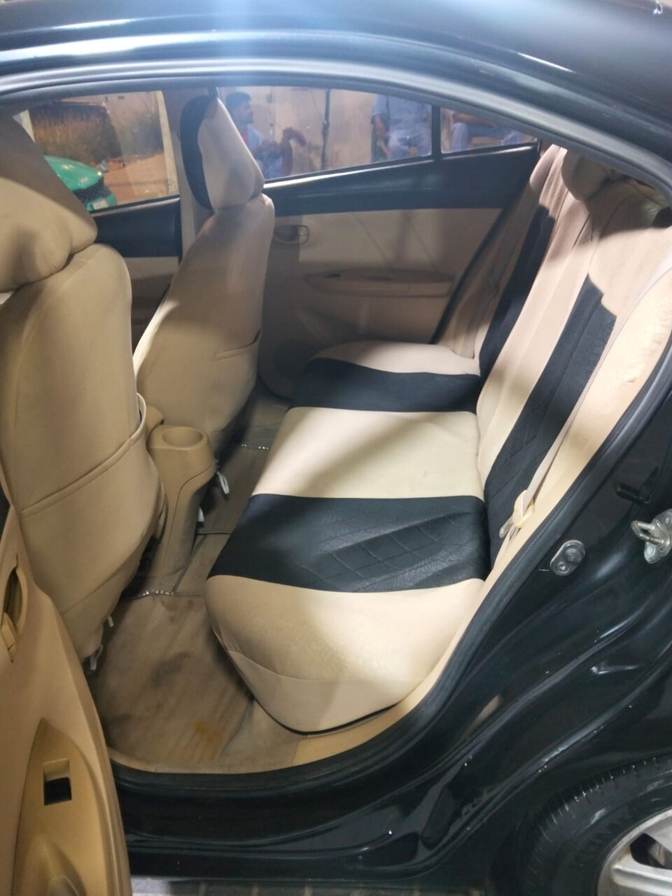 Madinat Al Ummal, Vehicles, Cars & Trucks , Toyota Yaris,  2015,  Automatic,  300 KM,    - Black