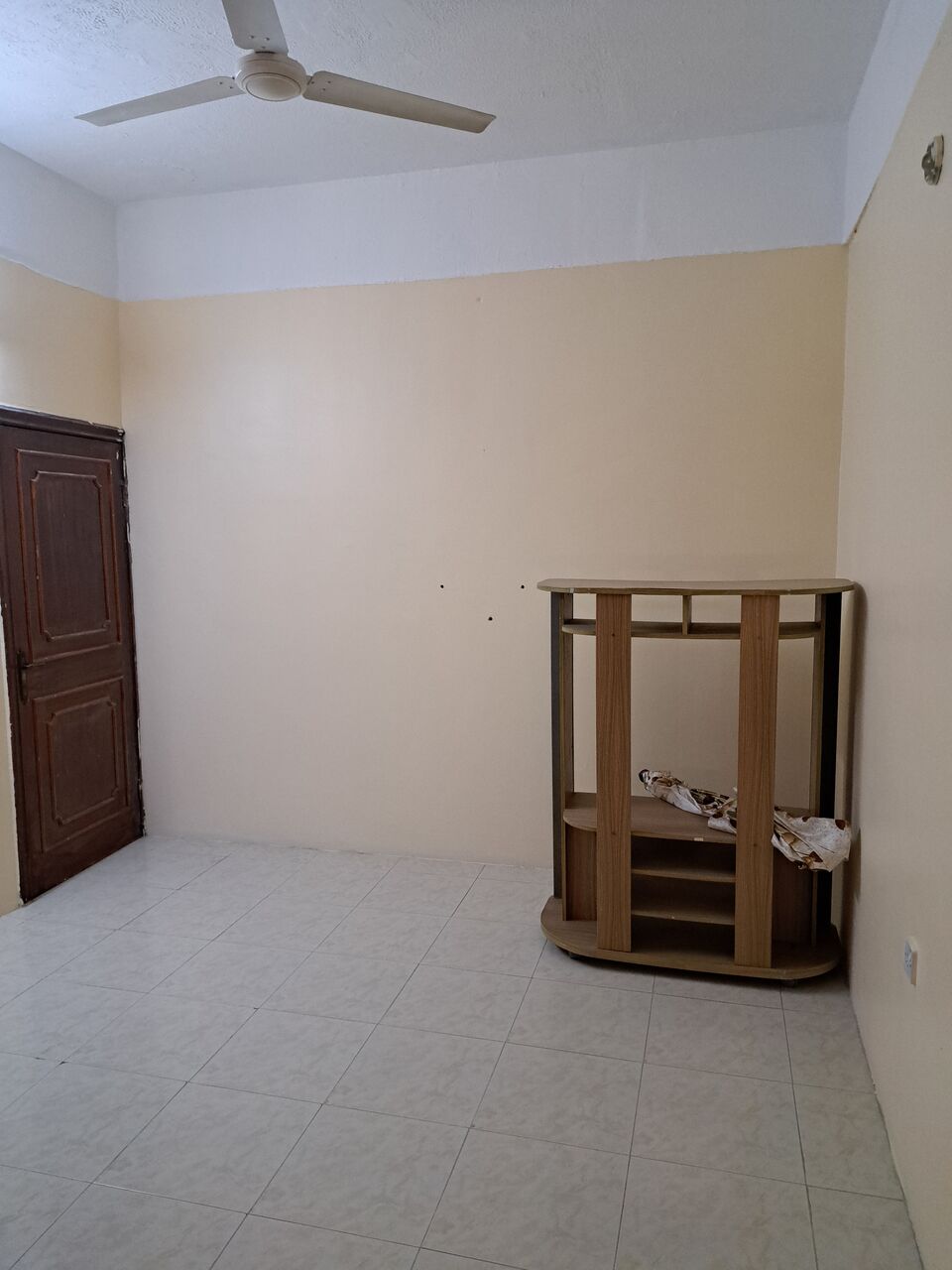 Salmaniya, Rooms for Rent, BHD 90/month,  Executive Room For Rent