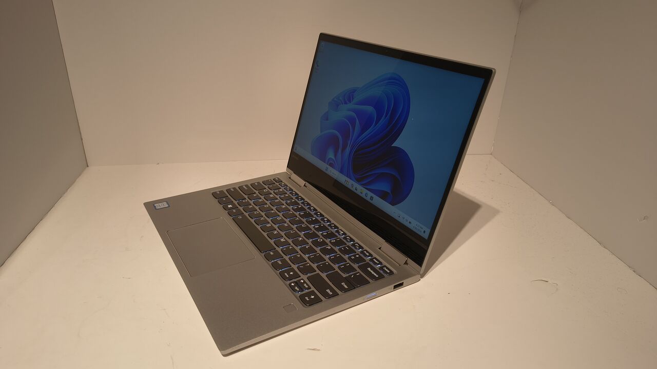 Riyadh, Computers, SAR 1199,  **SPECIAL OFFER** - Lenovo Yoga 730-13IKB | Core I5 8th Gen | 8GB RAM | 256GB SSD