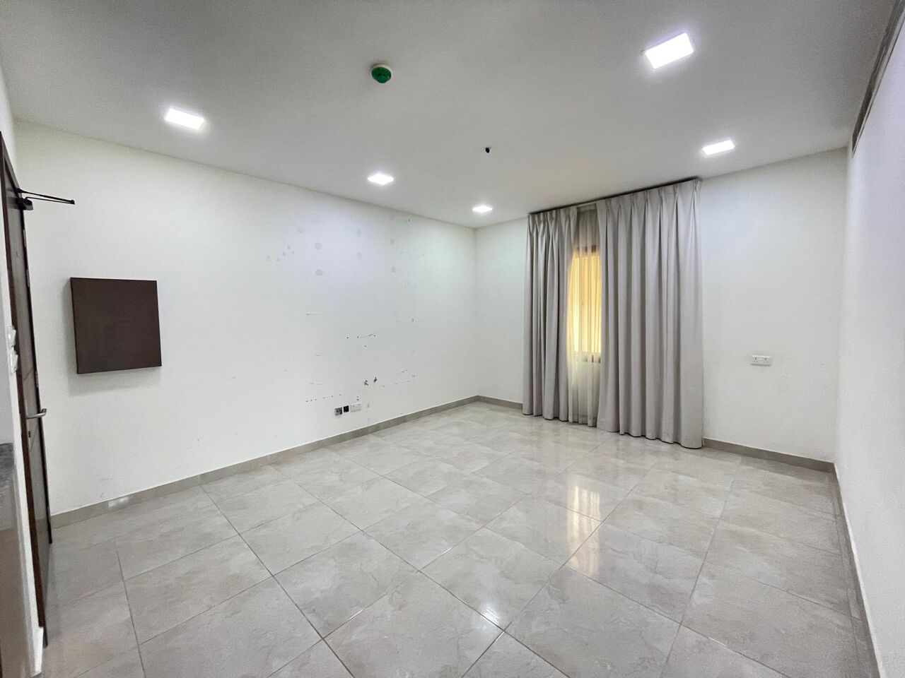 Burhama, Apartments, Flats, Houses & Villas, BHD 220/month,  2 BR,  2 Bedroom Without Ewa Semi Furnished
