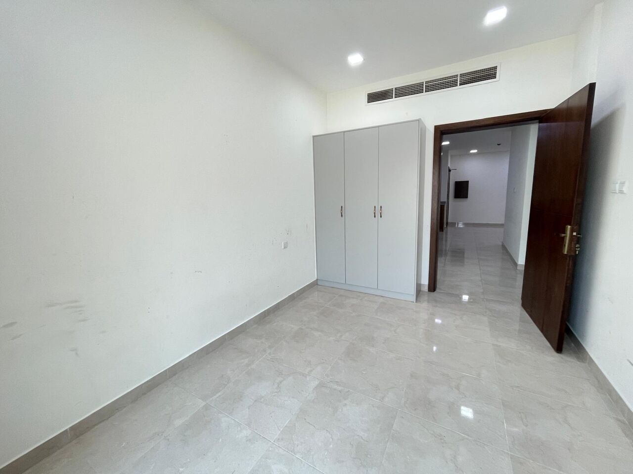 Burhama, Apartments, Flats, Houses & Villas, BHD 220/month,  2 BR,  2 Bedroom Without Ewa Semi Furnished