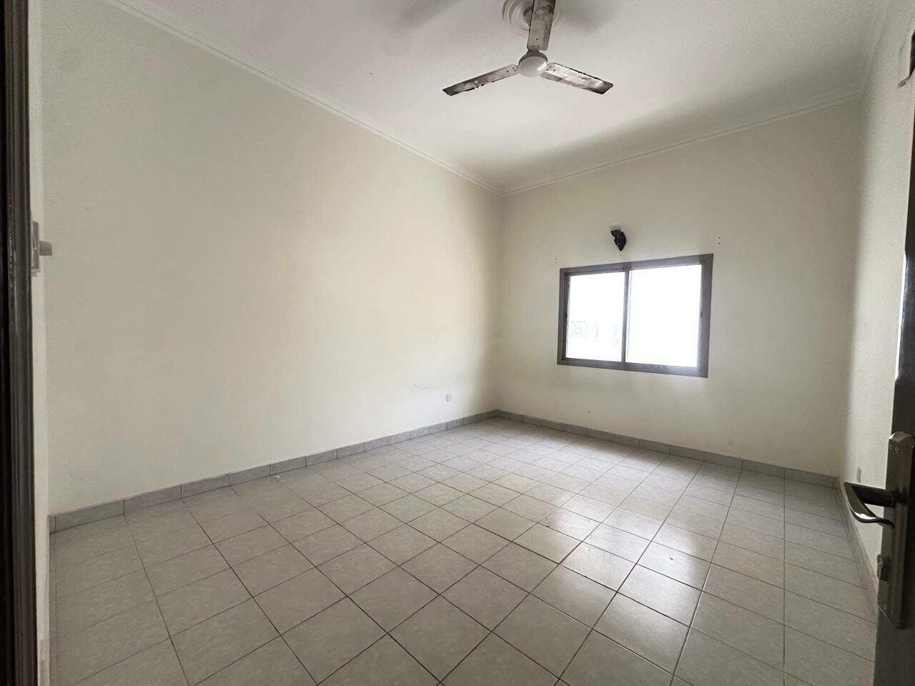 Gudaibiya, Apartments, Flats, Houses & Villas, BHD 220/month,  2 BR,  Gudaibiya &ndash; Spacious 2BHK Unfurnished Flat For Rent  BD 220/- Without EWA