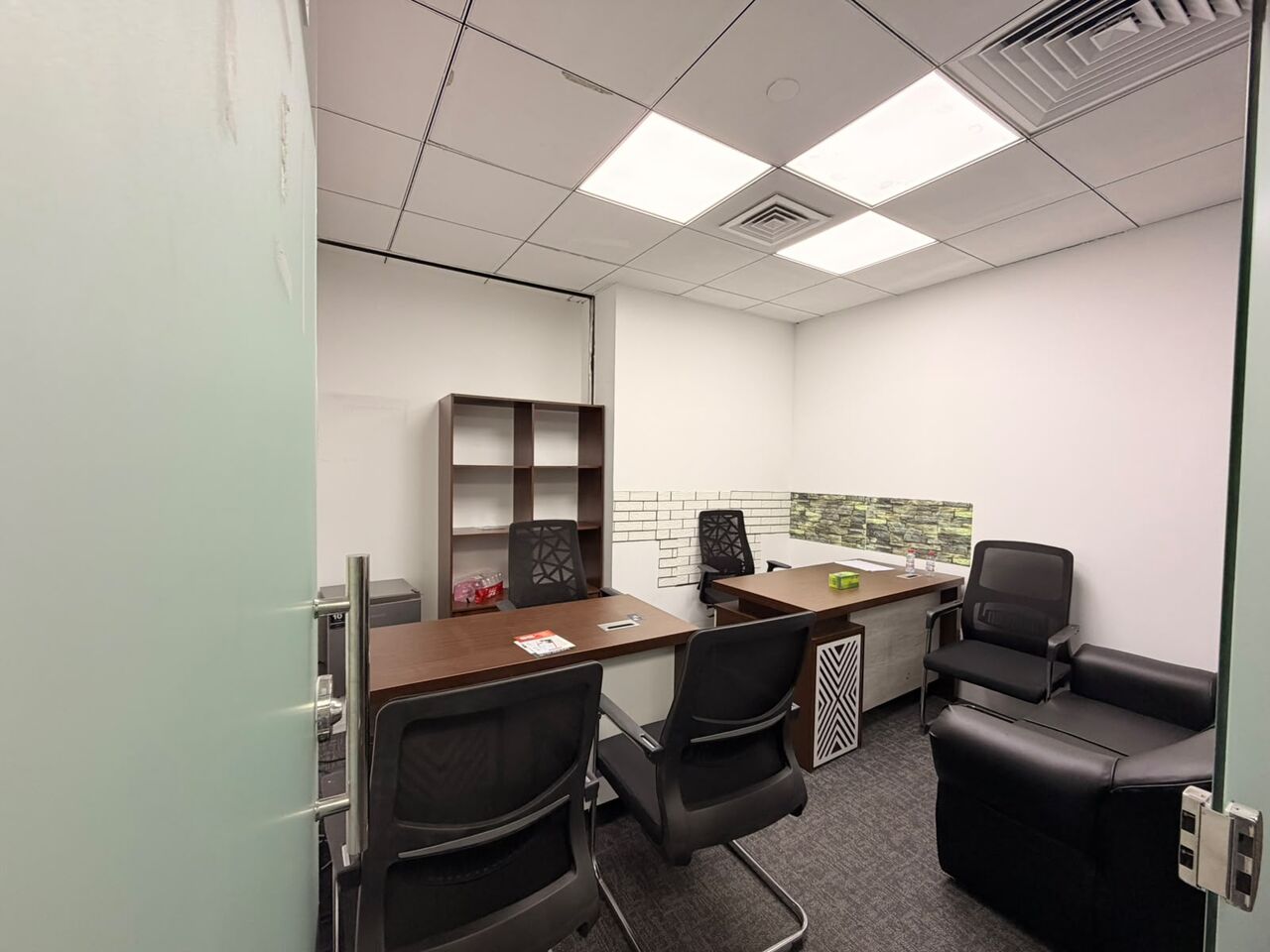 Dubai, Offices, AED 23000,  100 Sq. Feet,  Your Business Deserves The Right Address!