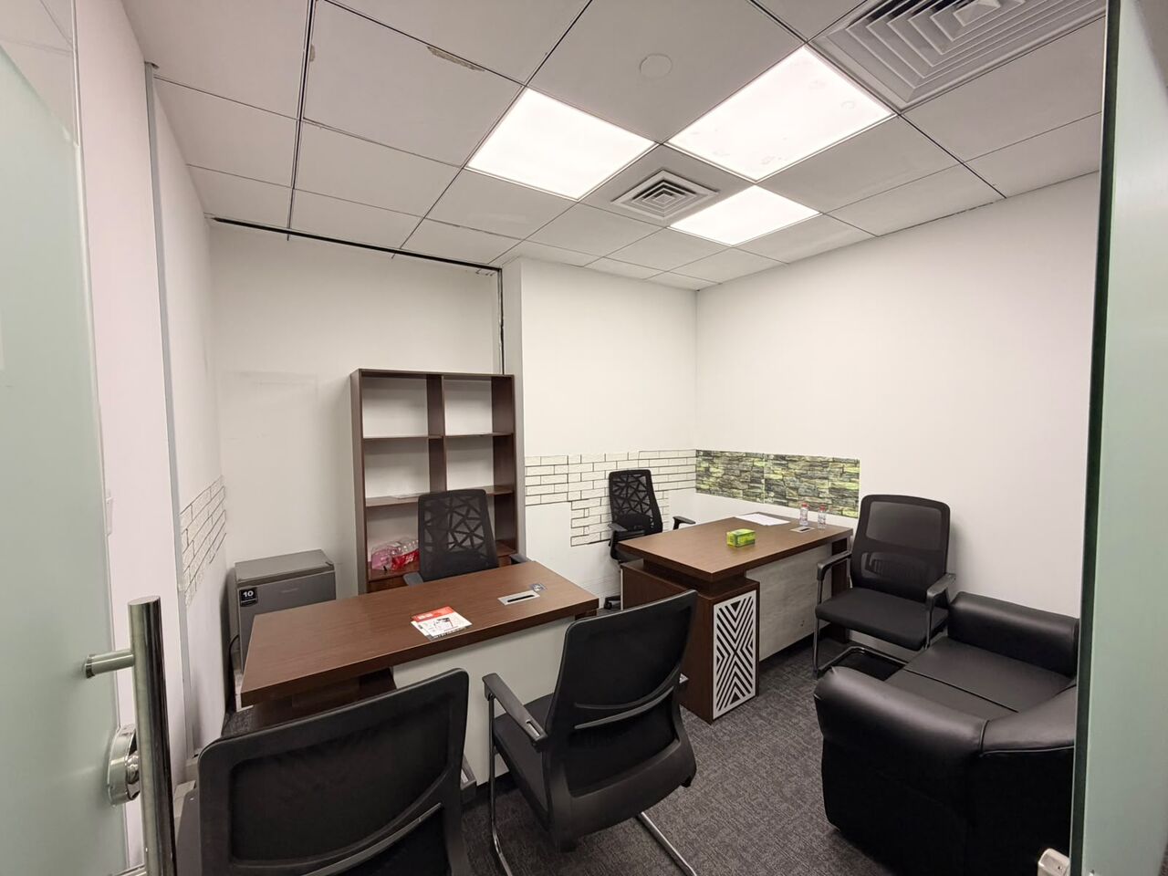 Dubai, Offices, AED 23000,  100 Sq. Feet,  Your Business Deserves The Right Address!