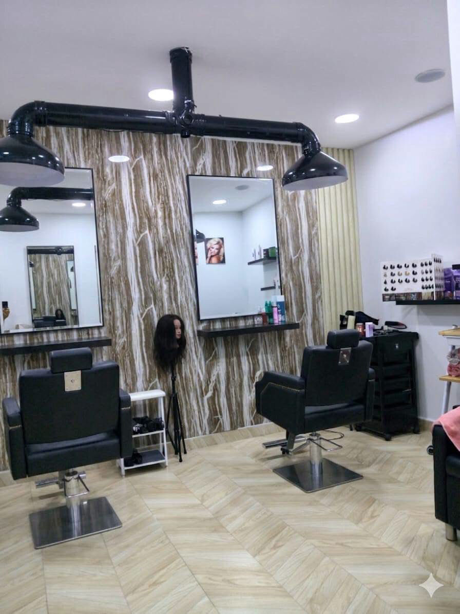 Hoora, Shops, BHD 600,  Hoora:- Saloon For Rent.  Fully- Equipped Saloon For Rent With CR. 600bd Negotable