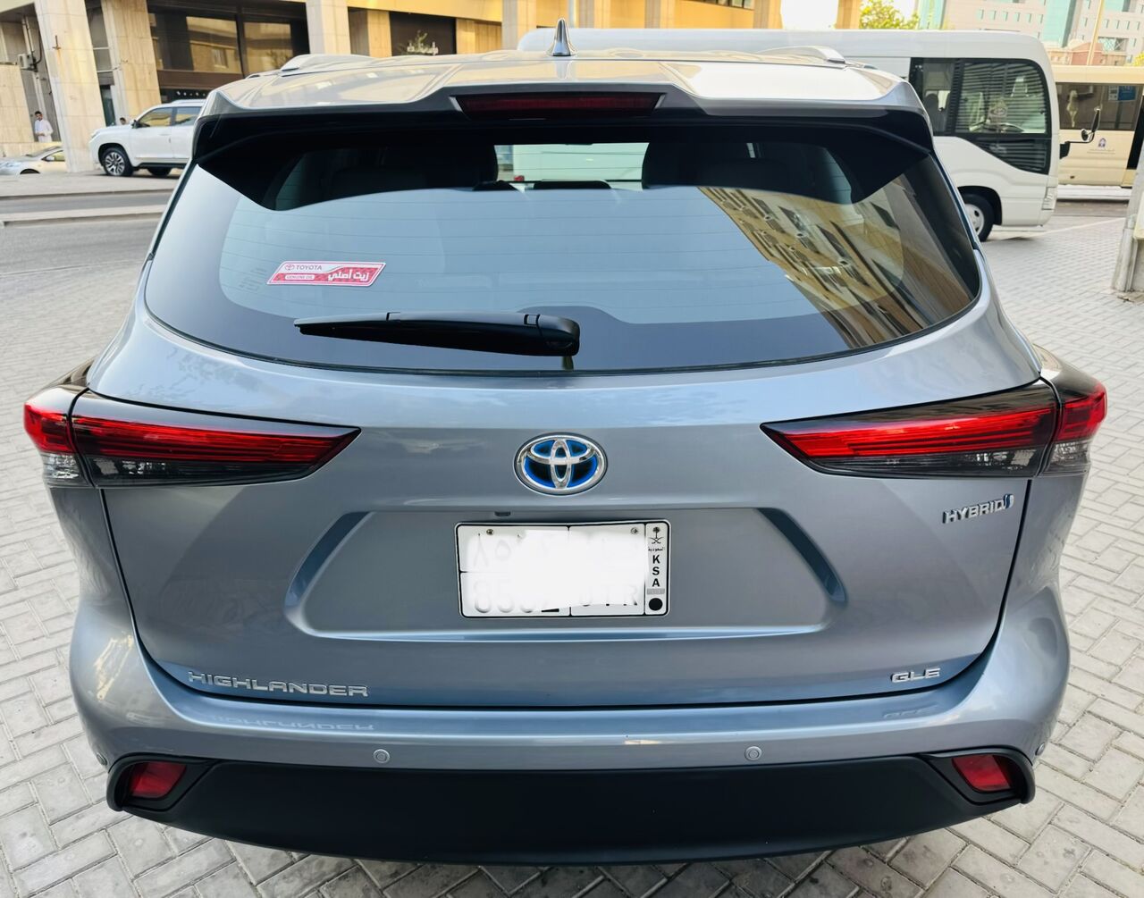 Jeddah, Vehicles, Cars & Trucks , SAR 122000,  Toyota Highlander Hybrid,  2023,  Automatic,  42000 KM,  Good Condition