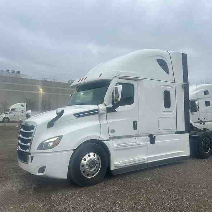 New York, Business, Freightliner Cascadia Mississauga