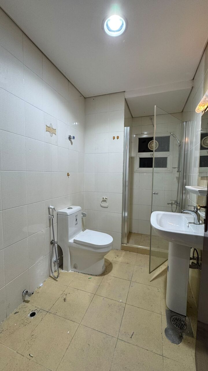Salmiya, Apartments, Flats, Houses & Villas, KWD 480/month,  3 BR,  For Rent In Salmiya, An Unfurnished 3-bedroom Apartment, Including 2 Master Bedrooms.