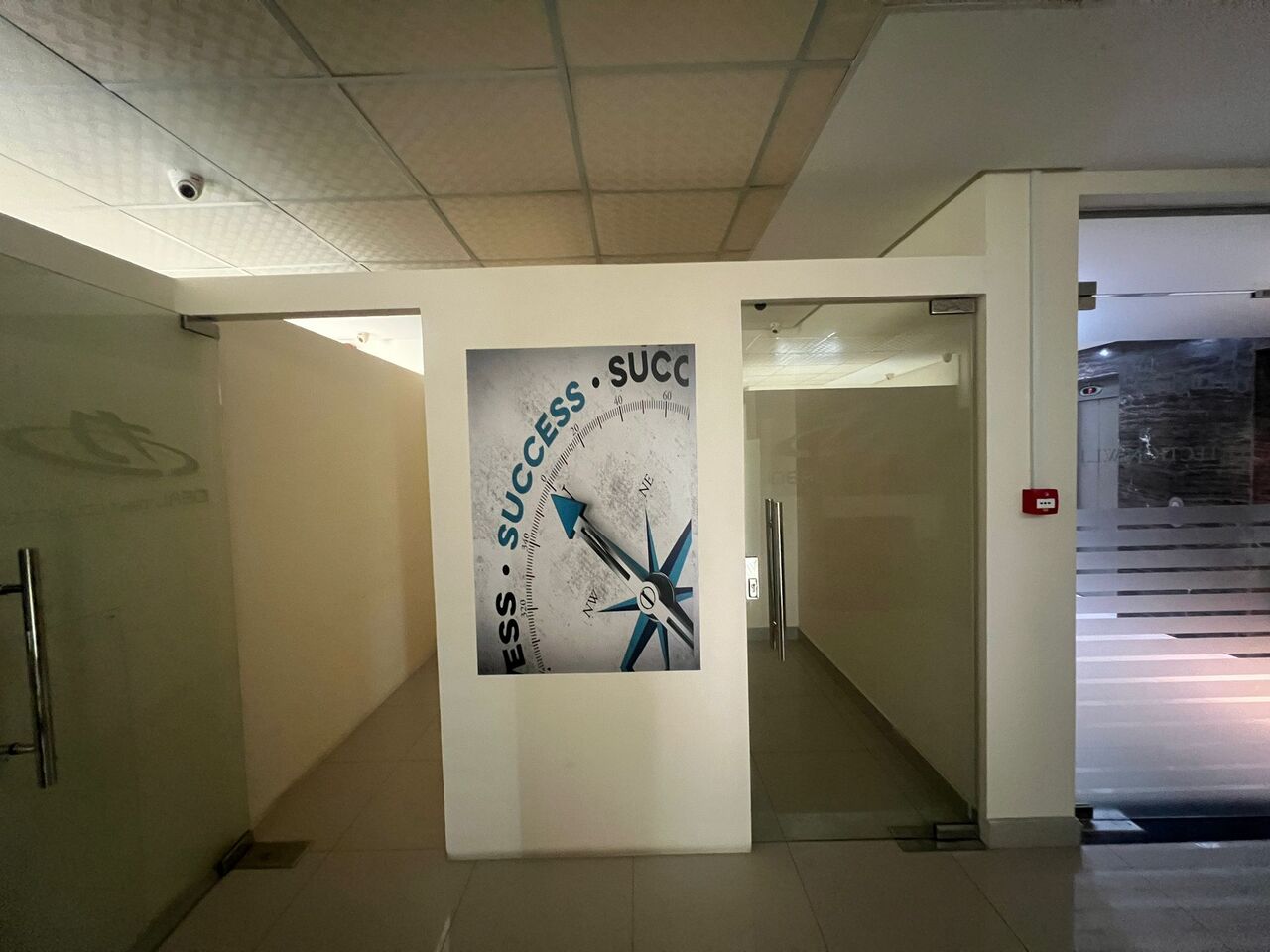 Al Seef, Offices, BHD 1050,  220 Sq. Meter,  Bright & Modern Office For Rent In The Heart Of Seef