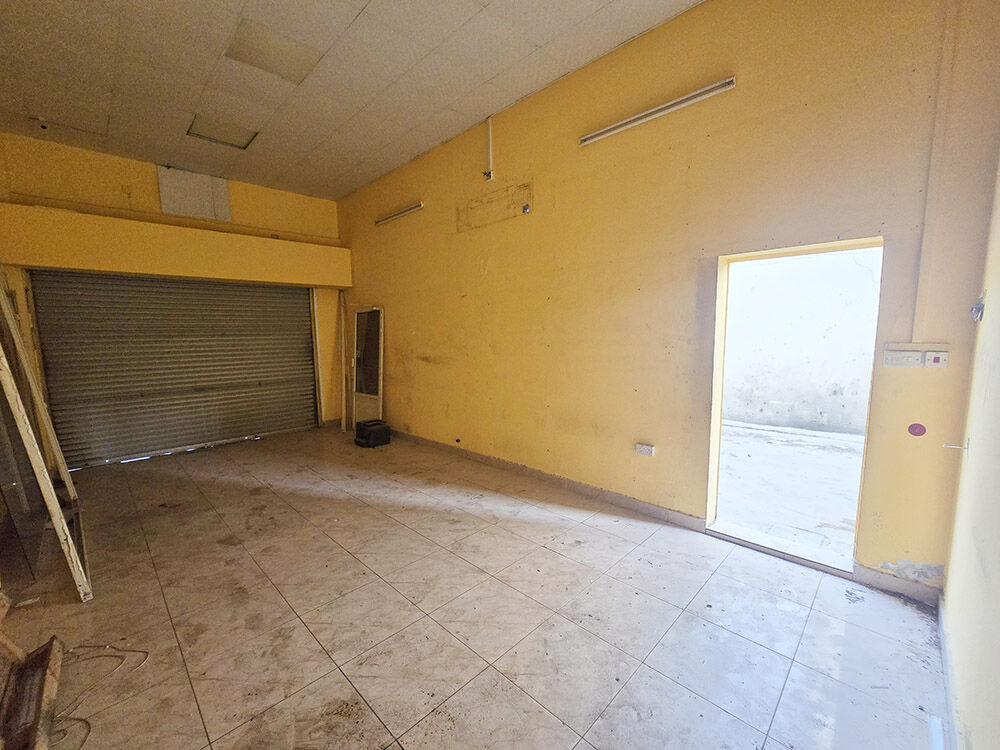 Salmabad, Factories, BHD 1200,  505 Sq. Meter,  Workshop - Warehouse In Salmabad With 2 Entrance | High Power