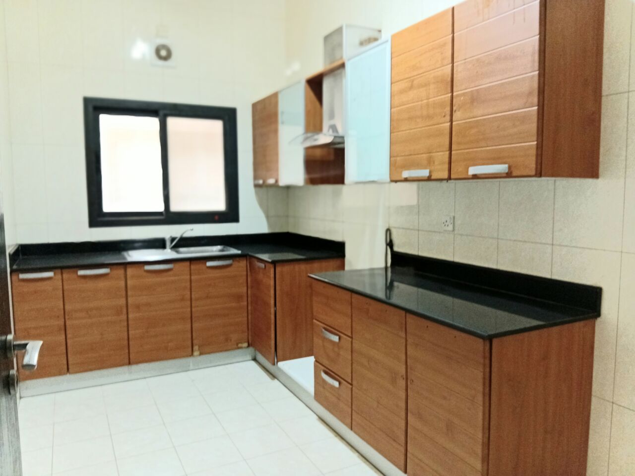 Tubli, Apartments, Flats, Houses & Villas, BHD 200/month,  2 BR,  The Lifestyle You Want, The Price You Need! 2BHK Apartment For Rent Tubli.Contact 36761304