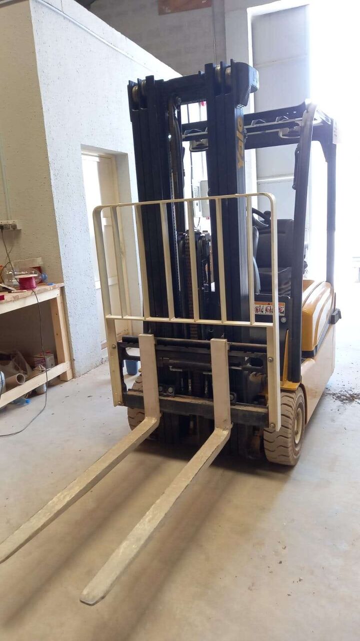 Riyadh, Industrial Machinery, SAR 110,  YALE Industrial Forklift For Sale | First Owner | Excellent Condition | SAR 110,000