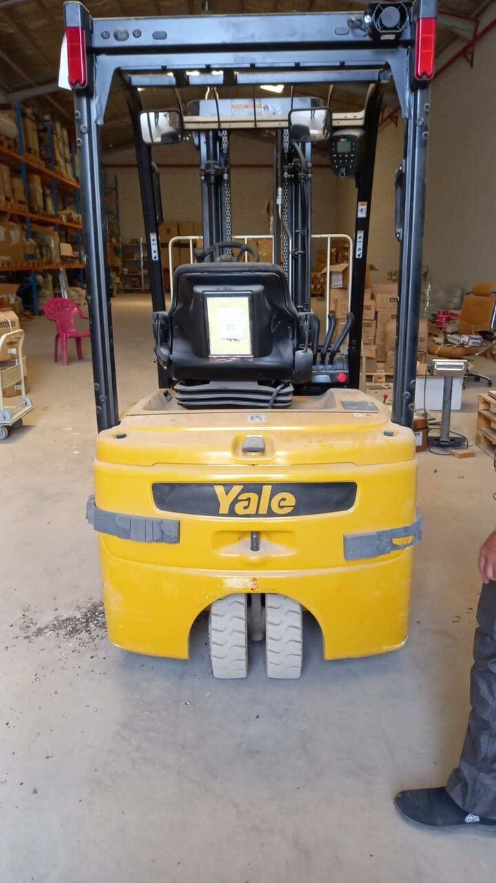Riyadh, Industrial Machinery, SAR 110,  YALE Industrial Forklift For Sale | First Owner | Excellent Condition | SAR 110,000