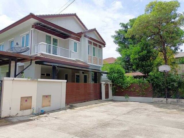 Bangkok, Real Estate For Sale, THB 6900000,  3 BR,  61 Sq. Feet,  2-story Detached House, Manthana Bangna Km.13, Area 61.5 Square Wah, Good Location.