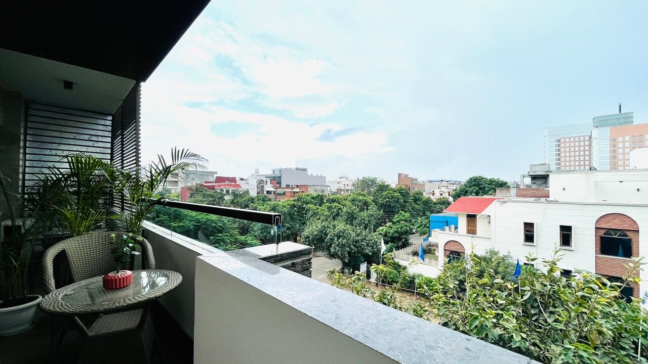 Gurgaon, Apartments, Flats, Houses & Villas, INR 4000/day,  Furnished,  Studio,  375 Sq. Feet,  Luxury Studio DLF Cyber City