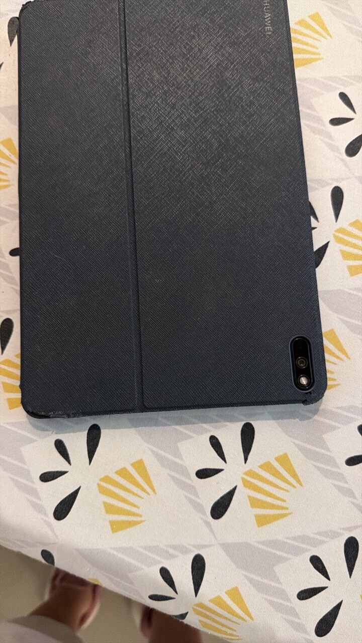 Al Malqa, Tablet Computers, SAR 899,  Huawei MatePad Pro 10.8 Inch With Original Huawei Keyboard Cover And Pen