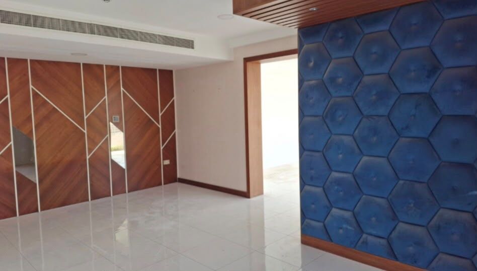 Tubli, Shops, BHD 1550,  147 Sq. Meter,  Prime Highway Showroom For Rent In Tubli