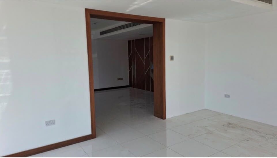 Tubli, Shops, BHD 1550,  147 Sq. Meter,  Prime Highway Showroom For Rent In Tubli