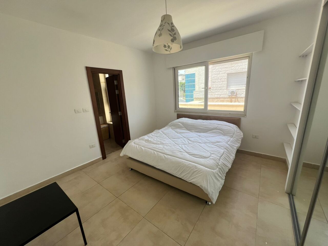 Abdoun, Apartments, Flats, Houses & Villas, JOD 18/year,  Furnished,  2 BR,  200 Sq. Meter,  Furnished Apartment For Rent In Abdoun