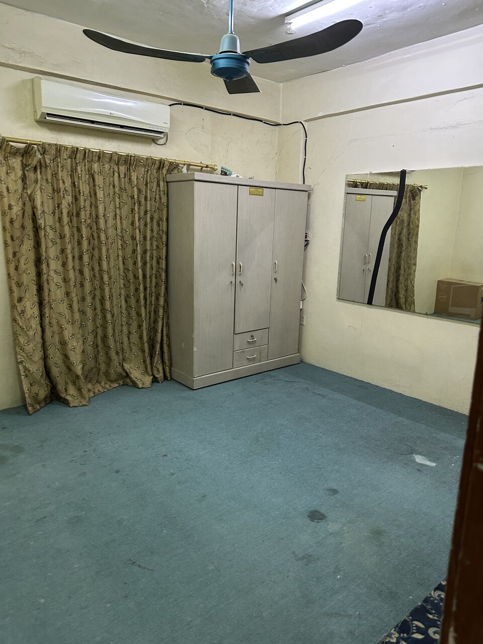 Al Adama, Rooms for Rent, SAR 550/month,  Room Available For Rent &ndash; Dammam (king Khalid Street) (executive Single Person)