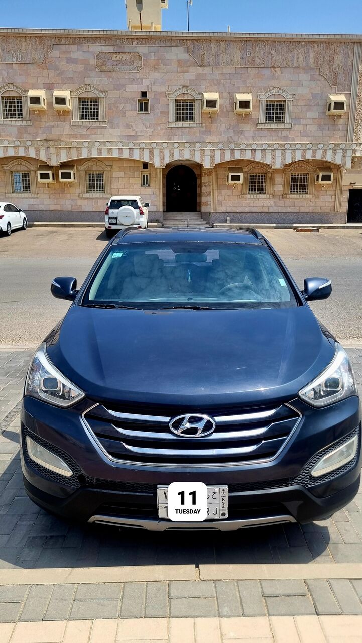Yanbu, Vehicles, Cars & Trucks , SAR 38500,  Hyundai Santa Fe,  2014,  Automatic,  204000 KM,  Excllent Condition   Available For Serious Buyer