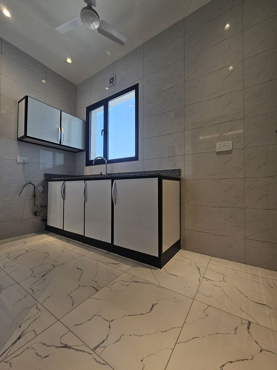 Salmaniya, Apartments, Flats, Houses & Villas, Furnished,  NEW SPACIOUS 2BHK FAMILY FLAT,Semi Furnished With EWA &PARKING @SALMANIYA.price. 240BD.