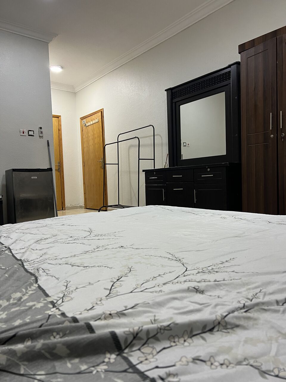 Al Jubail Al Balad, Sublets, SAR 1150/month,  Studio,  Executive Bachelor Room Separate Entrance