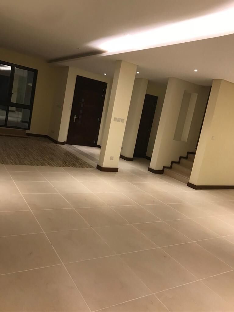 Amwaj Islands, Villas, BHD 550,  300 Sq. Meter,  Spacious 4 Bedrooms Semi Furnished Villa With Garden  In Diyar Al Muharraq