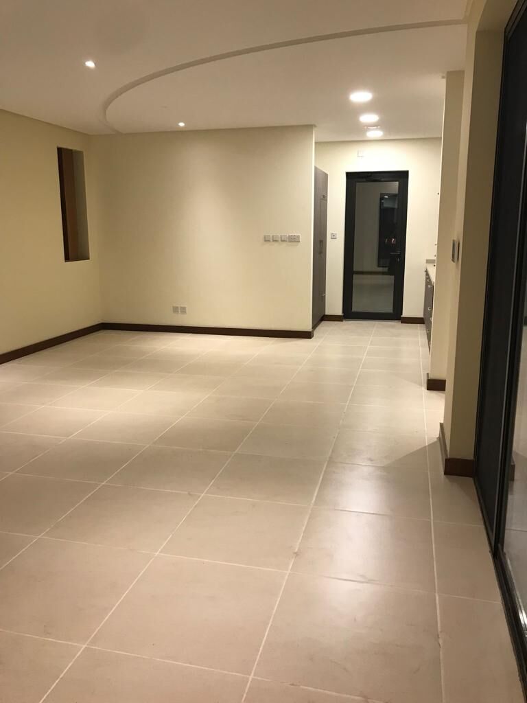 Amwaj Islands, Villas, BHD 550,  300 Sq. Meter,  Spacious 4 Bedrooms Semi Furnished Villa With Garden  In Diyar Al Muharraq