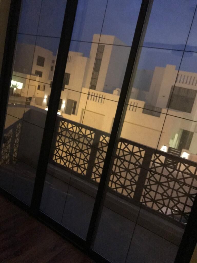 Amwaj Islands, Villas, BHD 550,  300 Sq. Meter,  Spacious 4 Bedrooms Semi Furnished Villa With Garden  In Diyar Al Muharraq