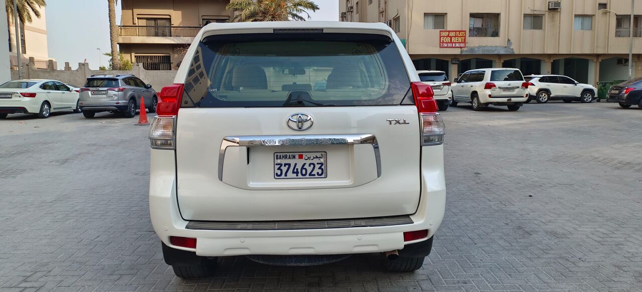 Manama, Vehicles, Cars & Trucks , BHD 100,  Toyota Prado,  2012,  Automatic,  161000 KM,   4CYL  MODEL FOR SALE