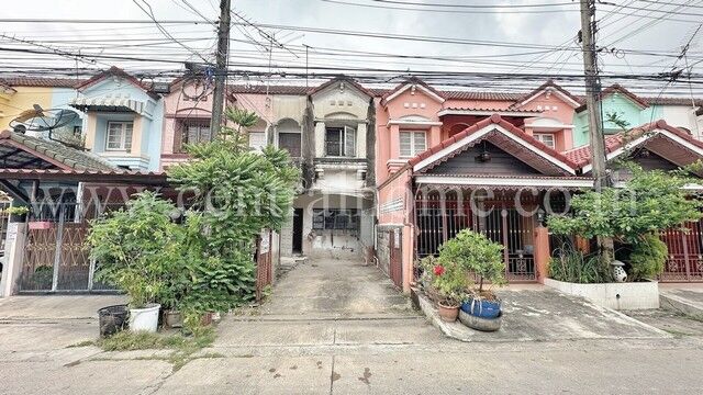 Bangkok, Real Estate For Sale, THB 920000,  2 BR,  17 Sq. Feet,  Reserve Now Townhouse Rinthong Lam Luk Ka, Very Cheap Price, Near BTS Khu Khot Station.