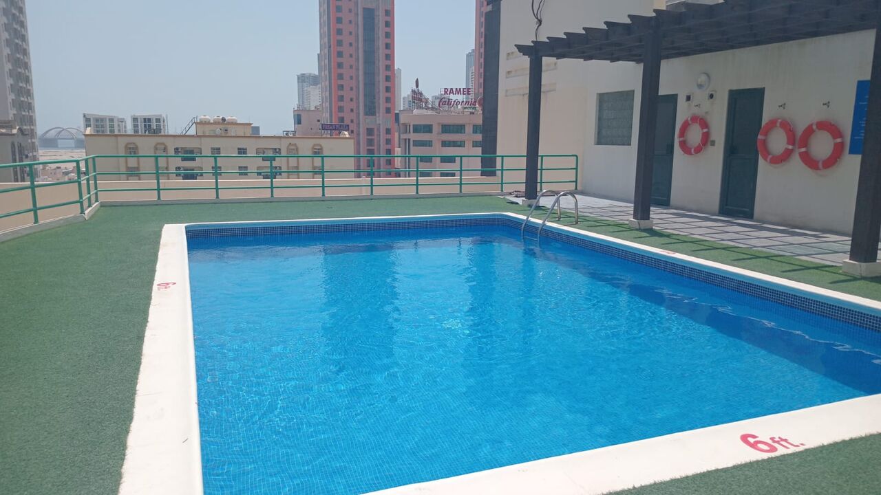 Juffair, Rooms for Rent, BHD 150/month,  Furnished,  Nice Room For Male Executive. Electricity, Wifi, Parking, Swimming Pool And Gym