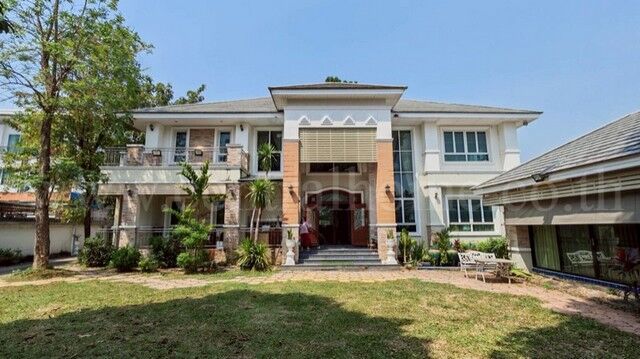 Bangkok, Real Estate For Sale, THB 38000000,  6 BR,  550 Sq. Feet,  Special Price, Mansion 1 Rai 1 Ngan 50 Square Wah, Near MRT Phetkasem 48 Station.
