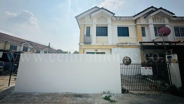 Bangkok, Real Estate For Sale, THB 2390000,  3 BR,  28 Sq. Feet,  Reserve Now Townhouse Pruksa 49/2 Bang Yai - Kaeo In Near MRT Khlong Bang Phai Station.