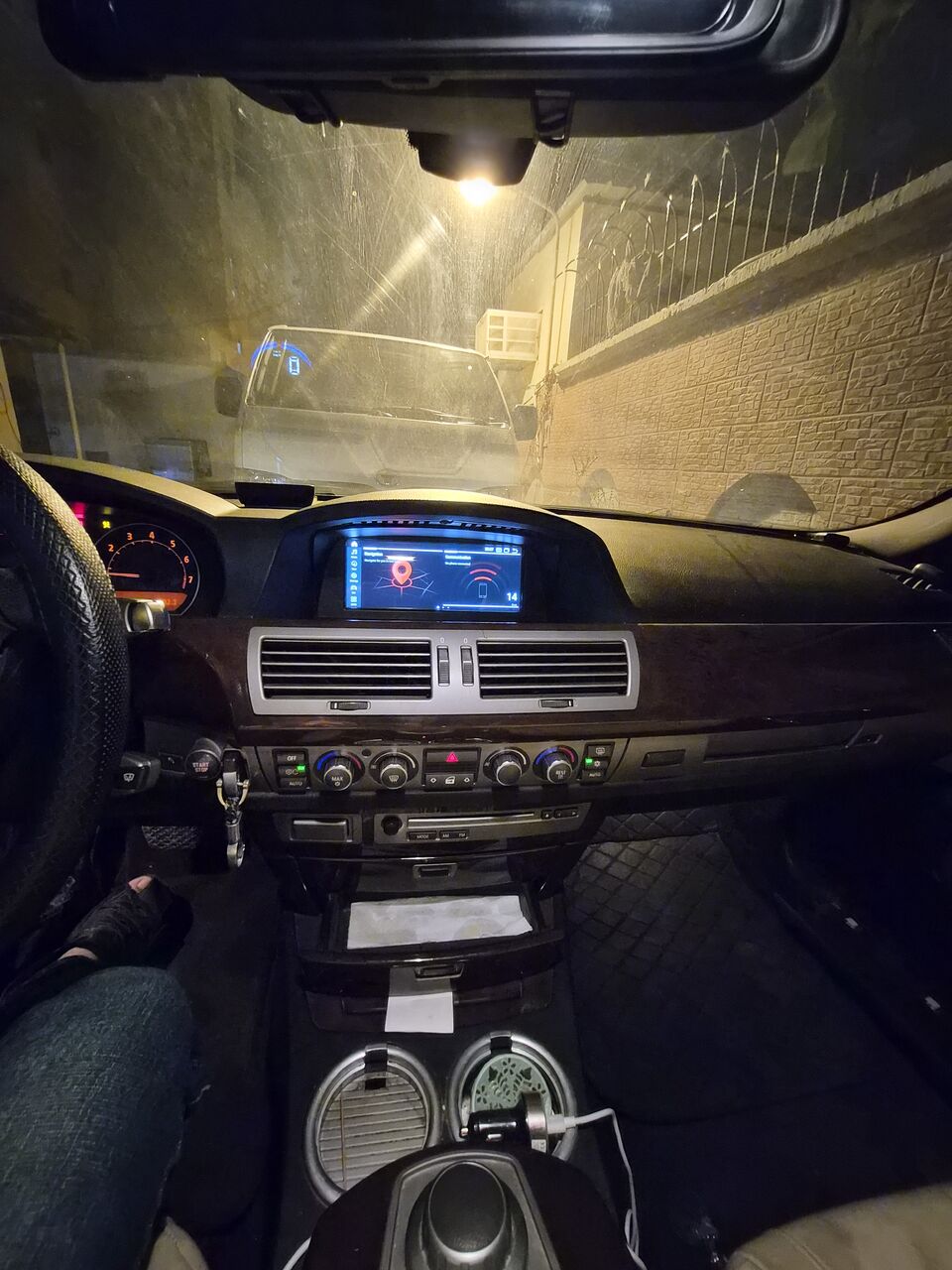 Manama, Vehicles, Cars & Trucks , BHD 1350,  Bmw 7 Series,  2007,  Automatic,  200 KM,  Registered & Insured