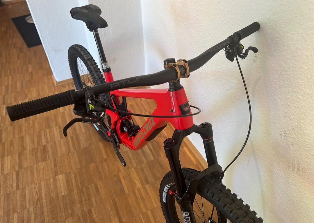 Rio de Janeiro, Bicycles, BRL 5,  LATEST 2024 5010 CARBON CC X01 AXS RSV Mountain Bike
