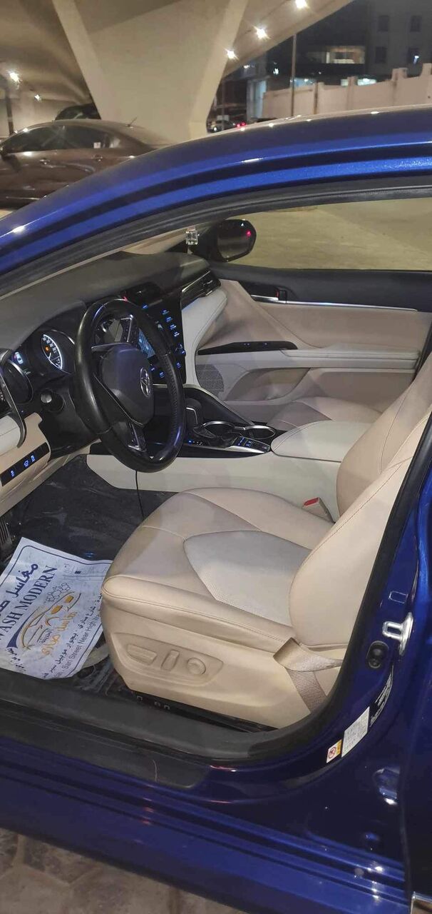 Riyadh, Vehicles, Cars & Trucks , SAR 72000,  Toyota Camry Hybrid,  2019,  Automatic,  107500 KM,  Camry Grande  Hybrid