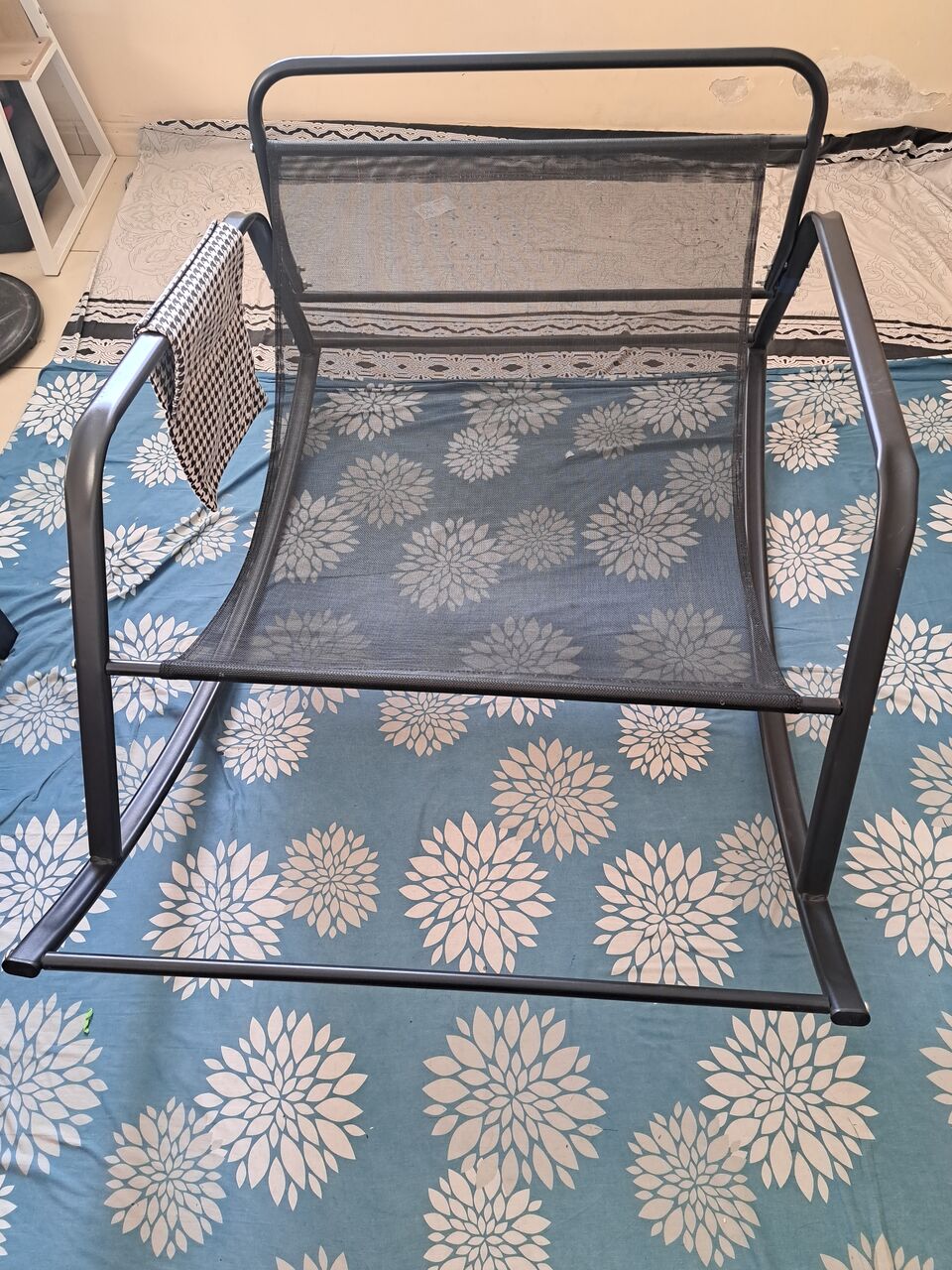 Bani Malik, Furniture, SAR 100,  Rocking Chair STEEL FRAME