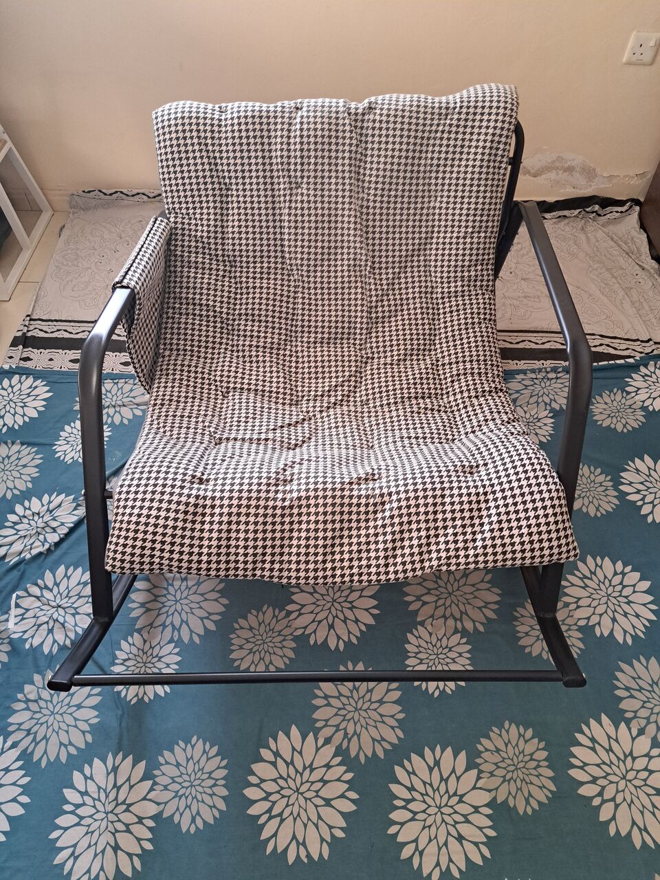 Bani Malik, Furniture, SAR 100,  Rocking Chair STEEL FRAME