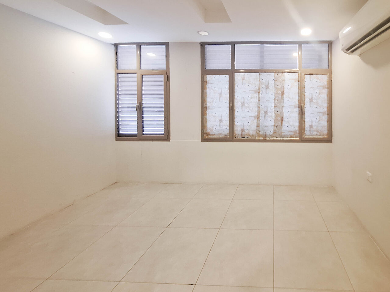 Al Seef, Apartments, Flats, Houses & Villas, BHD 230/month,  2 BR,  For Rent A Semi Furnished Apartment In Seef Area Including EWA.