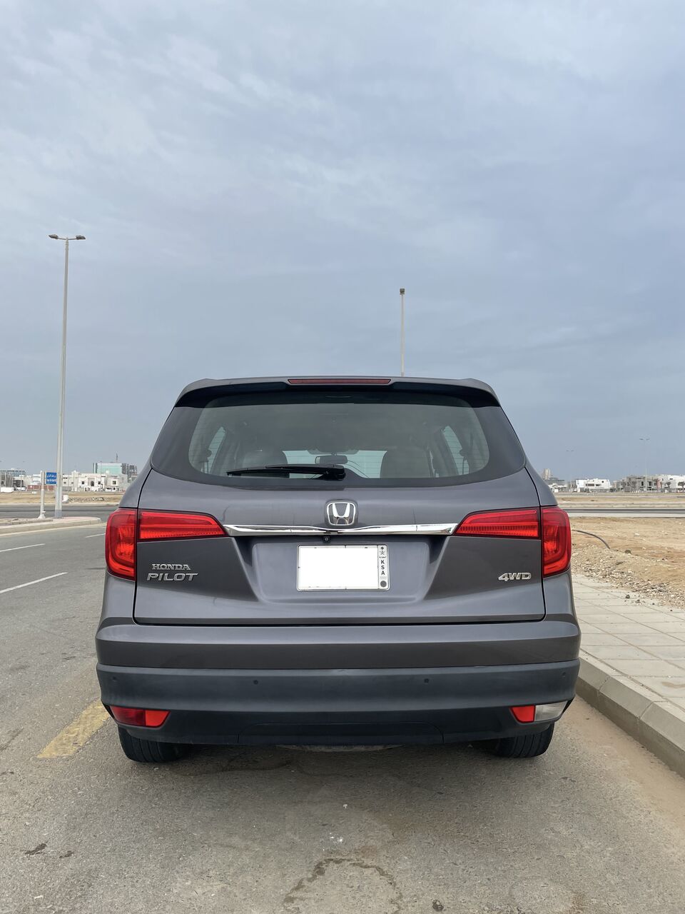 Jeddah, Vehicles, Cars & Trucks , SAR 70,  Honda Pilot Elite AWD,  2017,  Automatic,  225000 KM,