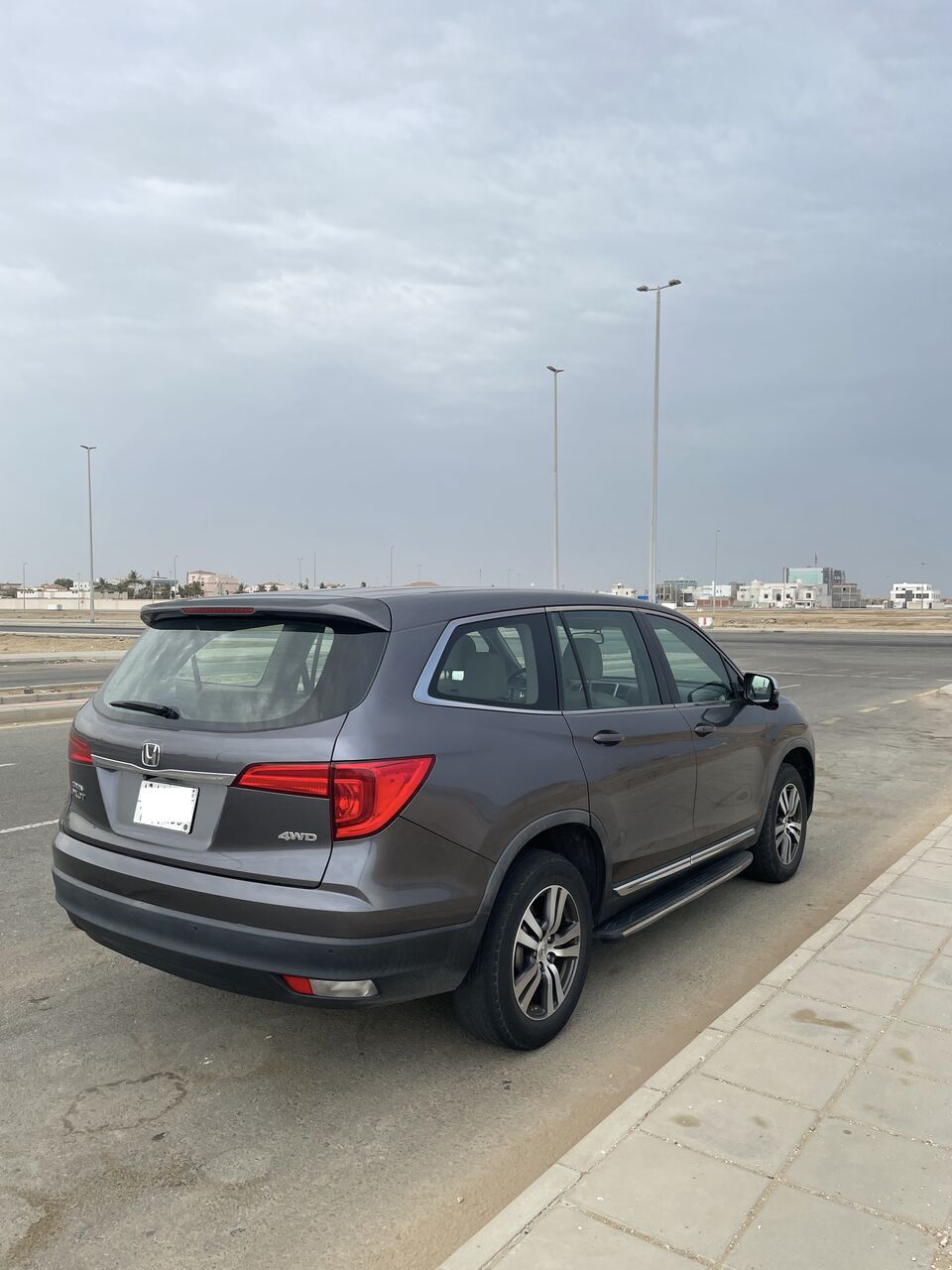 Jeddah, Vehicles, Cars & Trucks , SAR 70,  Honda Pilot Elite AWD,  2017,  Automatic,  225000 KM,