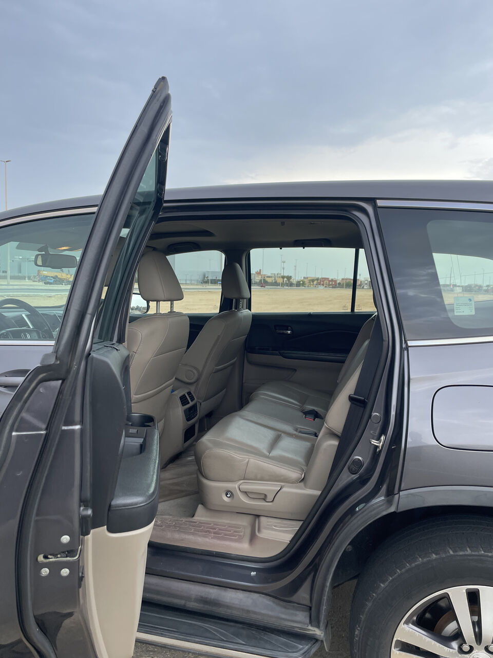 Jeddah, Vehicles, Cars & Trucks , SAR 70,  Honda Pilot Elite AWD,  2017,  Automatic,  225000 KM,