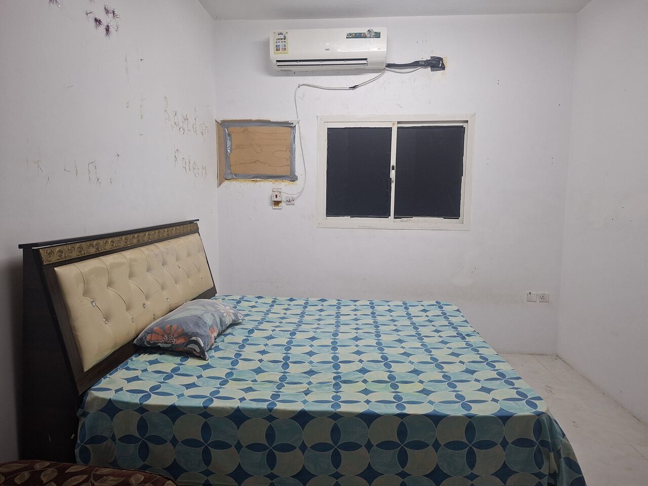 Al Jubail Al Balad, Bedspace For Rent, SAR 550/month,  SAR 550/month In 1 BHK Full Furnished Flat For Decent Person
