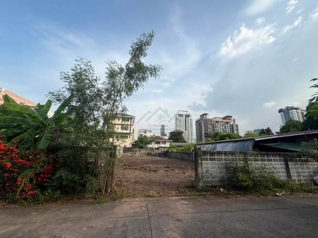 Bangkok, Real Estate For Sale, THB 14835000,  6 BR,  129 Sq. Feet,  Empty Land For Sale, Soi Phahonyothin 35, Near Kasetsart University, Near BTS, Only 500