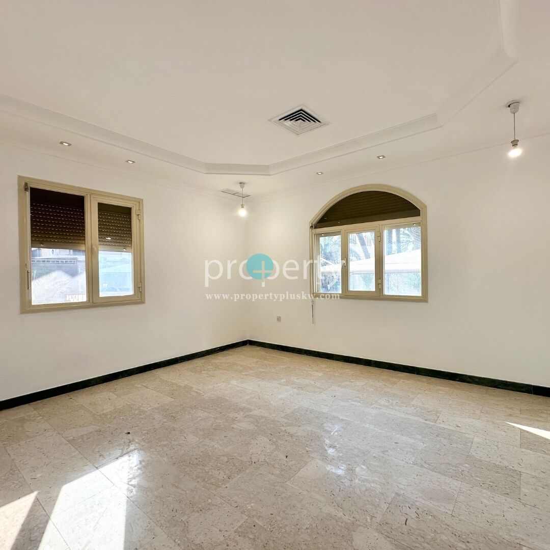 Kuwait City, Apartments, Flats, Houses & Villas, KWD 1150/month,  4 BR,  4 Bedroom Floor With Private Entrance For Rent In Jabriya